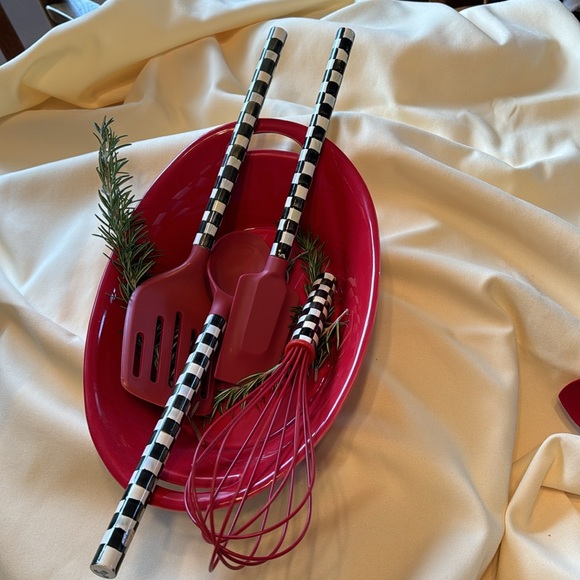 MacKenzie-Childs Courtly Check 4 pc. Utensil Set - Picture 4 of 11